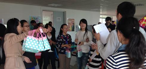 海南区域公司举行2014年度2月份员工生日会